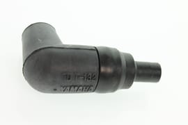 Yamaha 6G1823702000 Plug cap assy